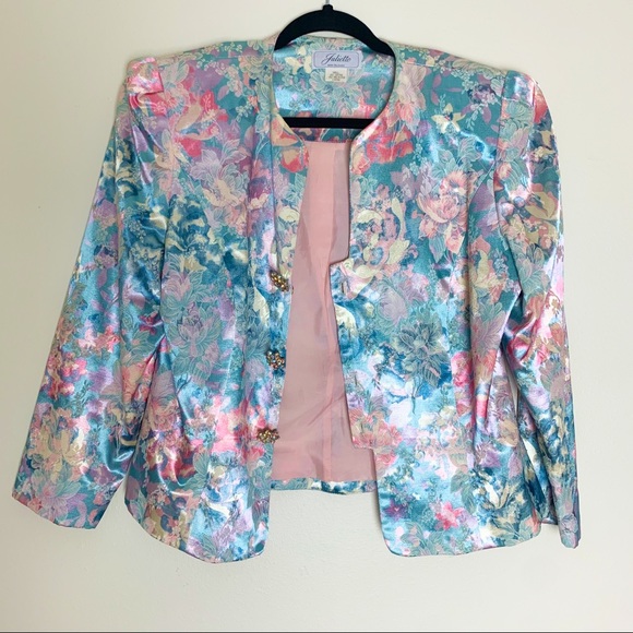Jackets & Blazers - Cropped Floral Vintage Blazer